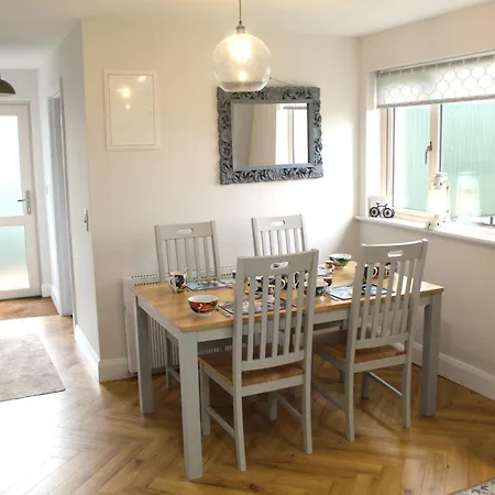 Heather And Shepherds Hut 別荘 *