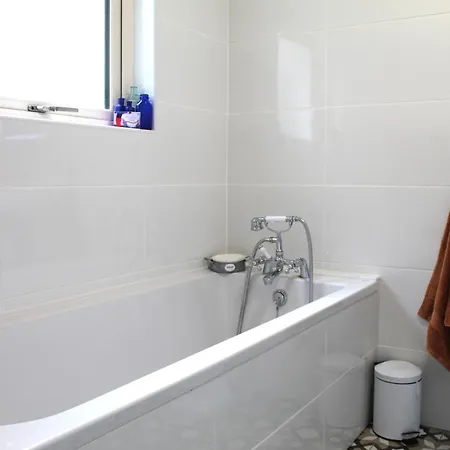 Vakantiehuis Heather And Shepherds Hut *