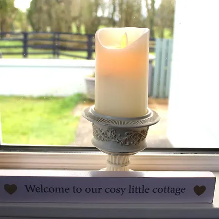 Heather And Shepherds Hut