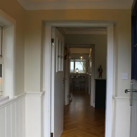 Heather And Shepherds Hut 別荘