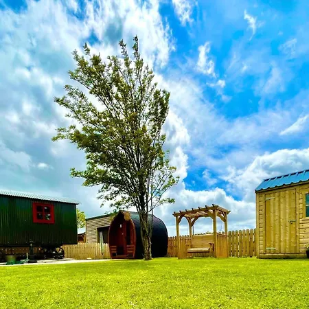 Heather And Shepherds Hut Нок
